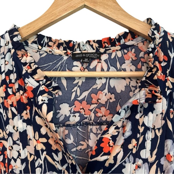 Women's 3X Navy Floral Stretchy Soft Work Casual Short Sleeve PLUS Blouse - Picture 2 of 5